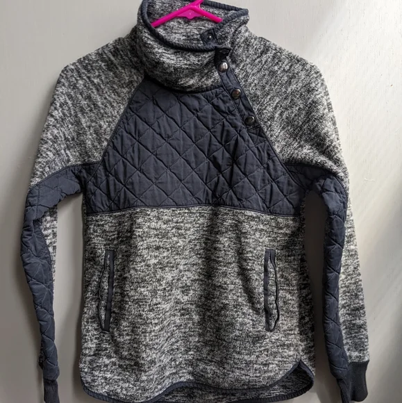 Abercrombie Fitch Tops Abercrombie Fitch Asymmetrical Snap Up Fleece Poshmark